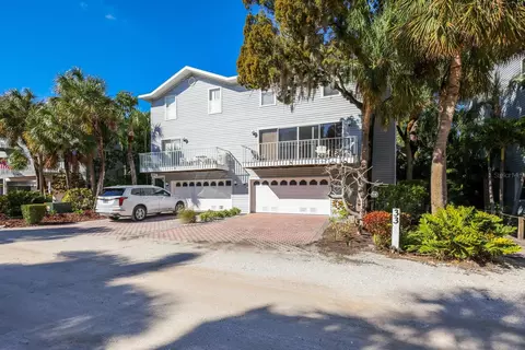 6250 Holmes Blvd #33, Holmes Beach, FL 34217