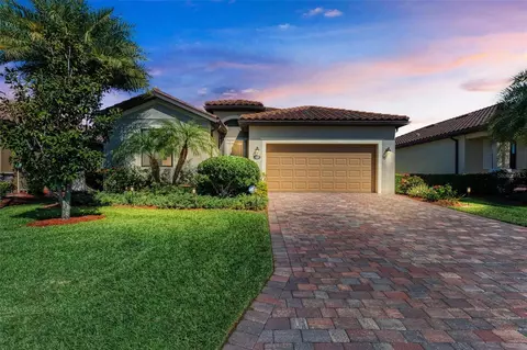 6516 Willowshire Way, Bradenton, FL 34212