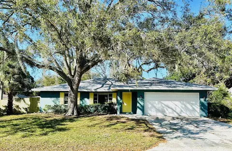 2521 Jamaica St, Sarasota, FL 34231