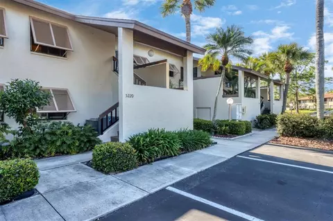 5220 Willow Links #80, Sarasota, FL 34235