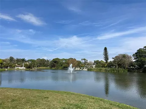 5683 Ashton Lake Dr #7, Sarasota, FL 34231