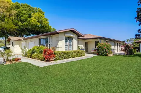 3103 Vivienda Blvd, Bradenton, FL 34207