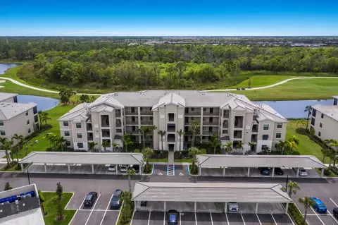 18028 Gawthrop Dr #302, Bradenton, FL 34211