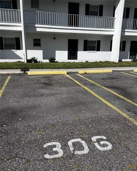 4508 3rd Street Cir W #306, Bradenton, FL 34207