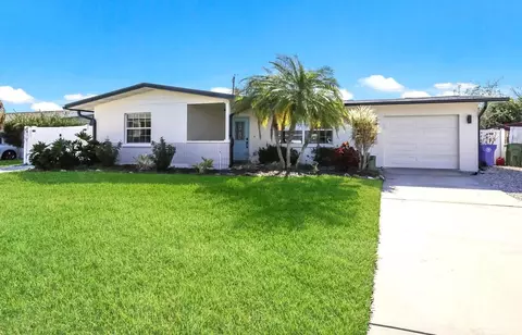 3209 Highland Ave W, Bradenton, FL 34205