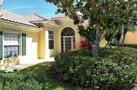 8332 Jesolo Ln, Sarasota, FL 34238