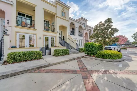 449 Nokomis Ave S, Venice, FL 34285