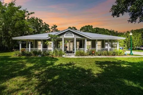 6144 28th Ave E, Palmetto, FL 34221
