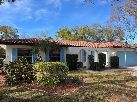 7566 Biltmore Dr, Sarasota, FL 34231