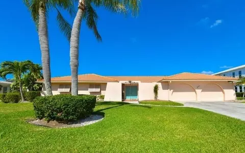 571 Golf Links Ln, Longboat Key, FL 34228