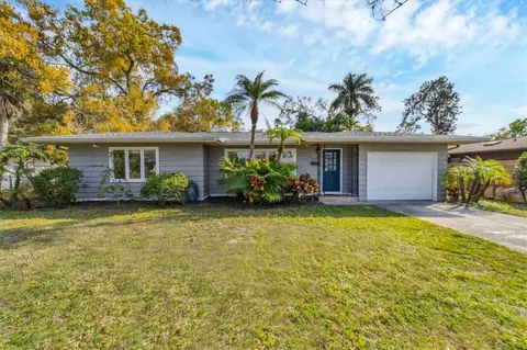 2162 Hyde Park St, Sarasota, FL 34239