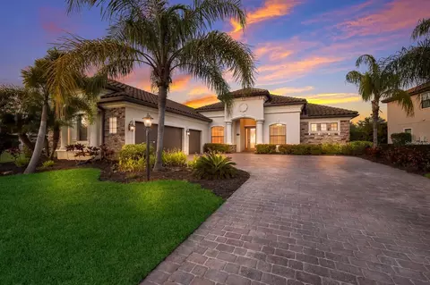 13705 Swiftwater Way, Lakewood Ranch, FL 34211