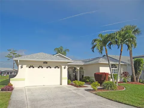 3337 Clubview Dr, North Fort Myers, FL 33917