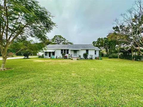 2328 Webber St, Sarasota, FL 34239