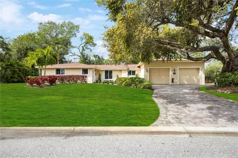 5322 Cape Leyte Dr, Sarasota, FL 34242
