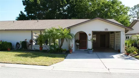 3741 Collins St #702, Sarasota, FL 34232