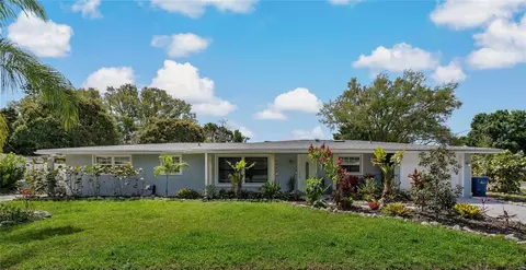4620 Parnell Dr, Sarasota, FL 34232
