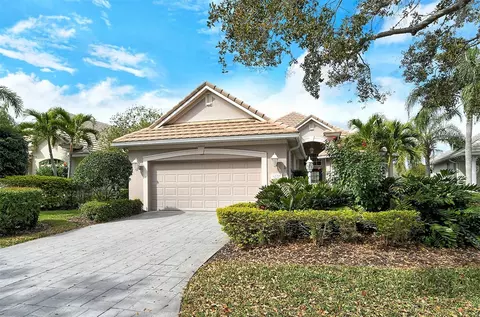 6525 Oakland Hills Dr, Lakewood Ranch, FL 34202
