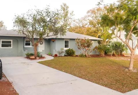 2511 Golden Poinciana Pl, Sarasota, FL 34232