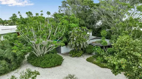 1130 Center Pl, Sarasota, FL 34236