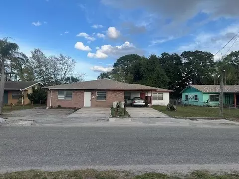 2907 25th St W, Bradenton, FL 34205