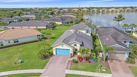 1002 Overlook Ct, Bradenton, FL 34208