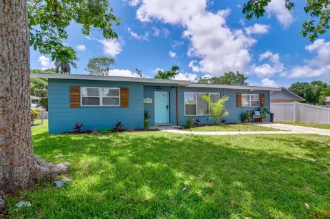 508 50th St W, Bradenton, FL 34209