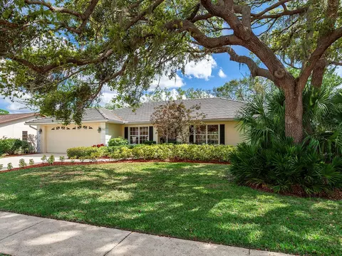 1398 Vermeer Dr, Nokomis, FL 34275