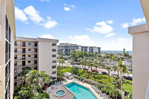 1001 Benjamin Franklin Dr #606, Sarasota, FL 34236