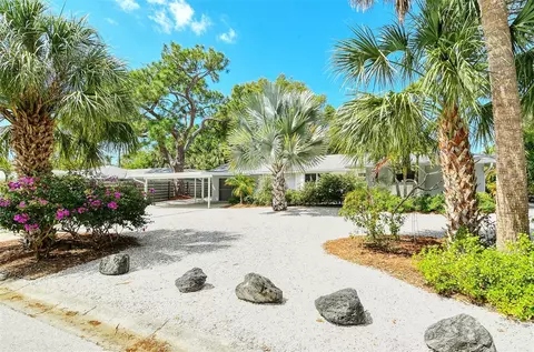 5001 Stevens Dr, Sarasota, FL 34234