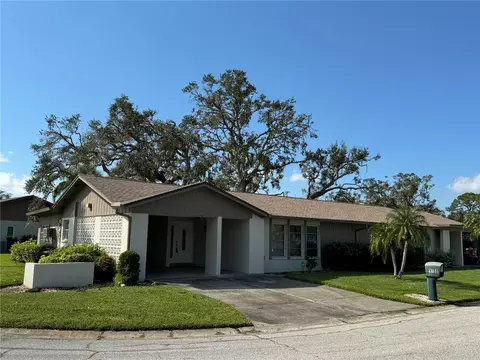 1308 Glendale Cir E #1019, Sarasota, FL 34232