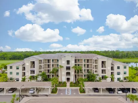 17724 Gawthrop Dr #203, Bradenton, FL 34211