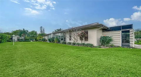 4541 Lake Vista Dr #9, Sarasota, FL 34233