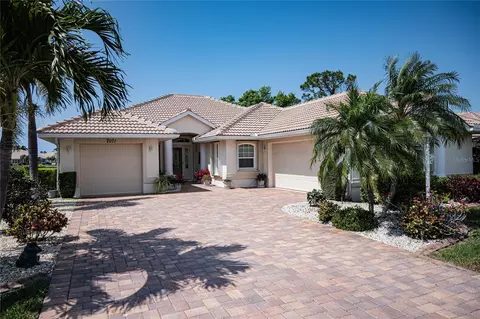 7071 S Lake Dr, Englewood, FL 34224