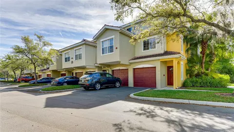 5711 Bentgrass Dr #19-212, Sarasota, FL 34235