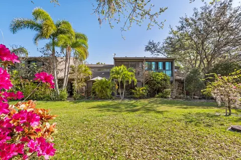 1620 Treehouse Cir #T-123, Sarasota, FL 34231
