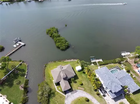 498 Buena Vista Dr, Nokomis, FL 34275