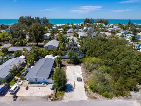 2908 Avenue B, Holmes Beach, FL 34217