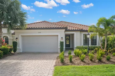 13026 Prima Dr, Bradenton, FL 34211