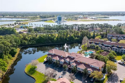 5700 Bentgrass Dr #16-203, Sarasota, FL 34235