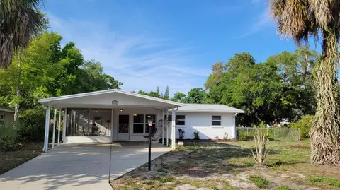 3826 Buckeye Cir, Sarasota, FL 34232