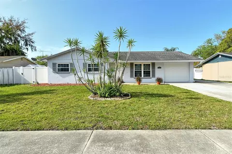 5526 Rollingwood Dr, Sarasota, FL 34232