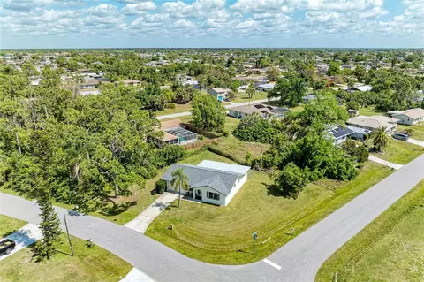 433 Kellstadt St NW, Port Charlotte, FL 33952