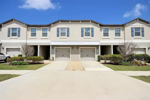 9740 Pembrooke Pines Dr, Sun City Center, FL 33573