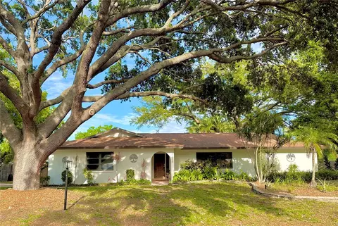 4205 Pine Meadow Ter, Sarasota, FL 34233