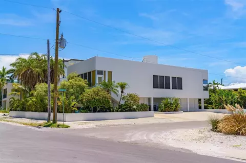 429 Hibiscus Rd, Anna Maria, FL 34216