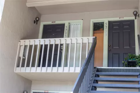 5795 Summer Side Ln #6B, Sarasota, FL 34231