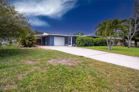 3606 York Dr W, Bradenton, FL 34205