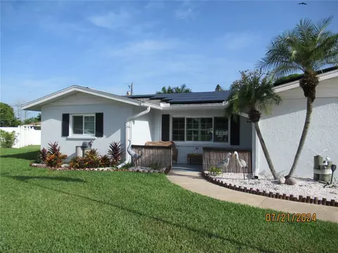 816 61st W, Bradenton, FL 34209