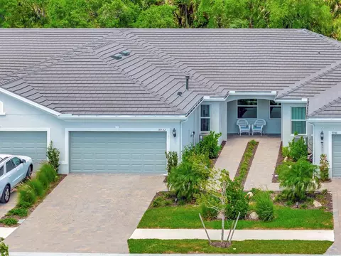9932 Bright Water Dr, Englewood, FL 34223